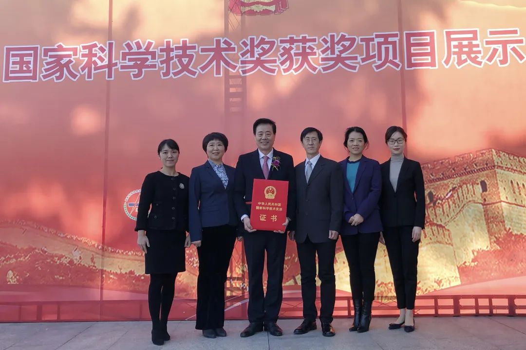 4e9e6b7a4acf565eccd2c6719496a774.jpg 4e9e6b7a4acf565eccd2c6719496a774.jpg